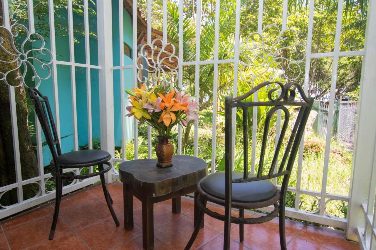 Oceanfront Hotel Verde Mar Direct Access To The Beach Manuel Antonio Exteriér fotografie